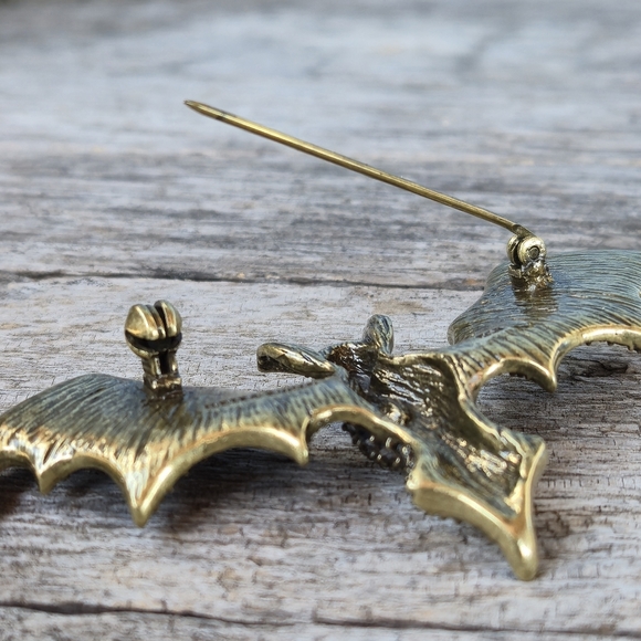 HEIDI DAUS Swarovski Crystal BAT Brooch Pin Mint Original Box Halloween Designer - Picture 12 of 16